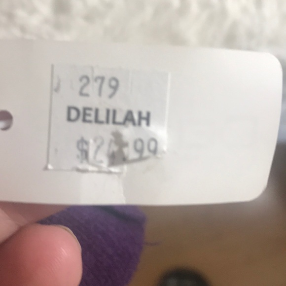 “DELILAH” “NWT” Purple Ladies Wrap. - Picture 3 of 8